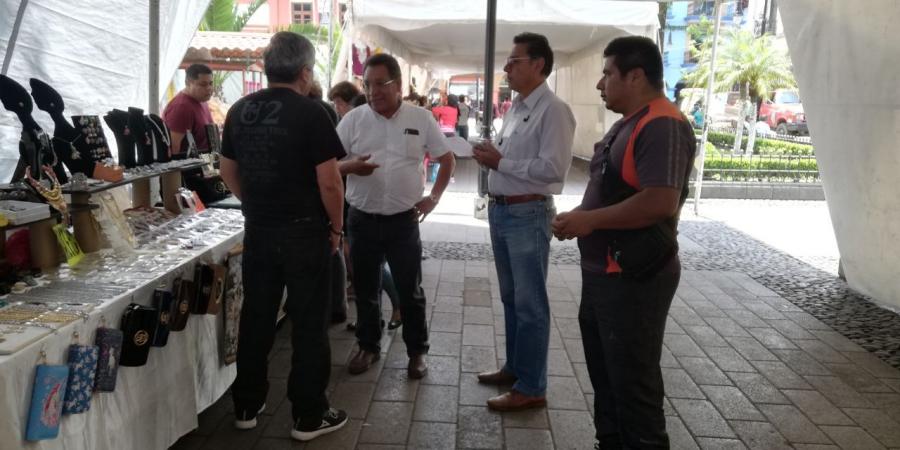 Venta por el día de las madres genera conflicto en Huauchinango image 2