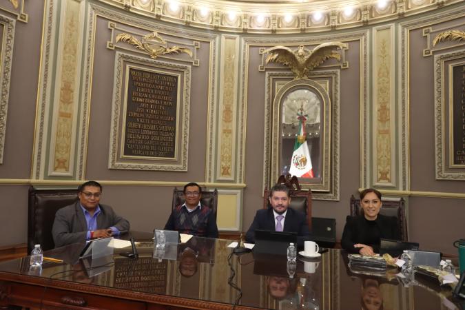 Presentan iniciativa en el Congreso para regular uso de la firma electrónica