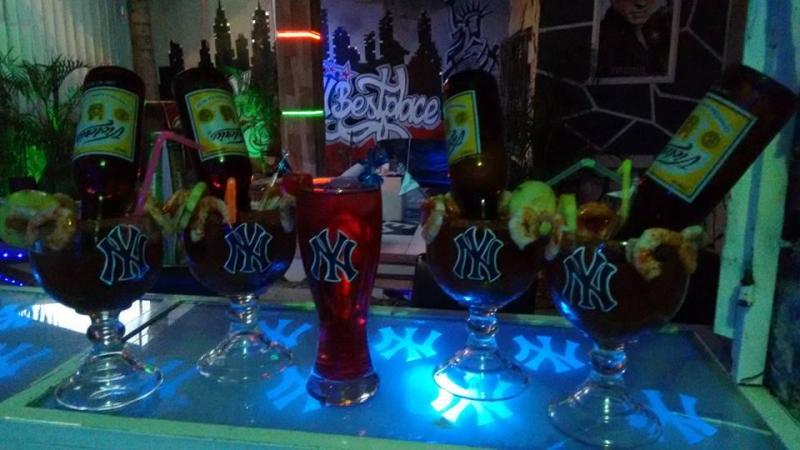 Jóvenes de Izúcar usan Becas Benito Juárez para ir a bares: padres de familia