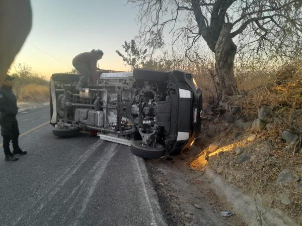 Volcadura de camioneta en Huaquechula deja 6 lesionados