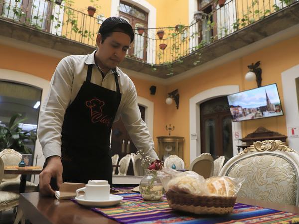 En Puebla incrementan 15.9% empleos en hoteles y restaurantes: Turismo