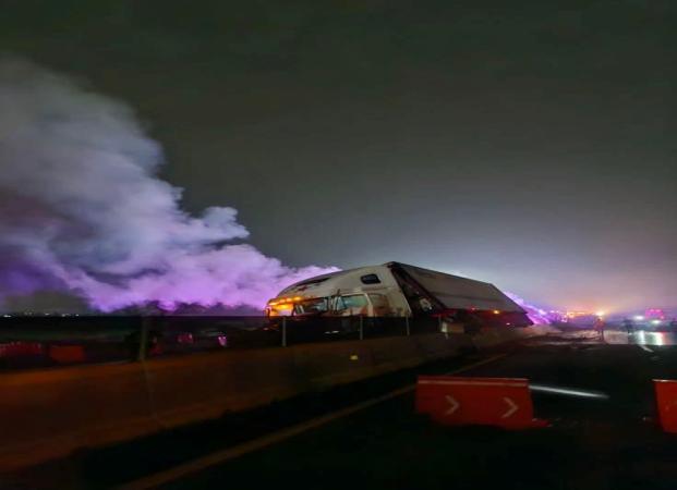 VIDEO Carambola provoca tráfico lento en la autopista México-Puebla