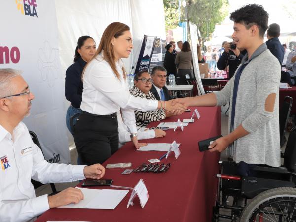 Con Martes Ciudadano, SEDIF beneficia a grupos de atención prioritaria