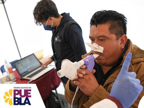 Realizan a artesanos de El Seco pruebas de espirometría