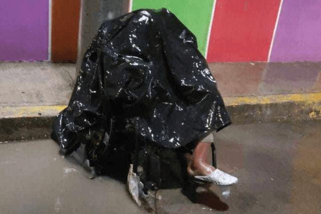 Denuncian abandono de adulto mayor en silla de ruedas en Guadalupe Hidalgo