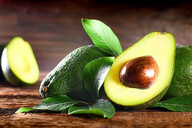 El aguacate, tu mejor aliado para hidratarte y cuidarte este verano