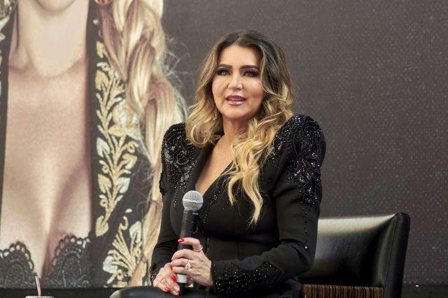 Alicia Villarreal denuncia violencia y pide apoyo para víctimas