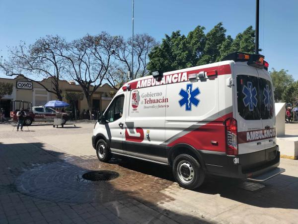 Entregan ambulancia y equipo a Bomberos de Tehuacán