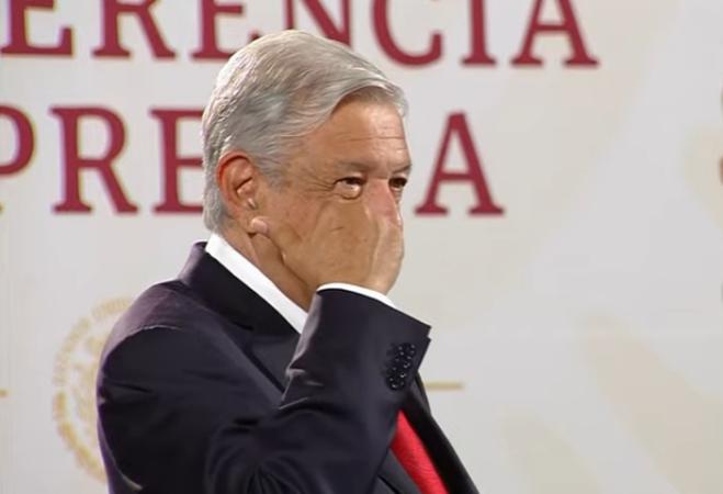 FGR definirá si EPN debe volver a México ante denuncias: AMLO