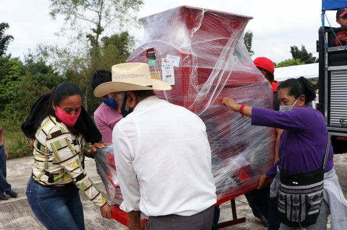 Entrega Gobierno de Puebla apoyos a campesinos poblanos