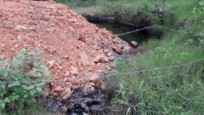 Roban combustible y contaminan arroyo en Huauchinango image 1
