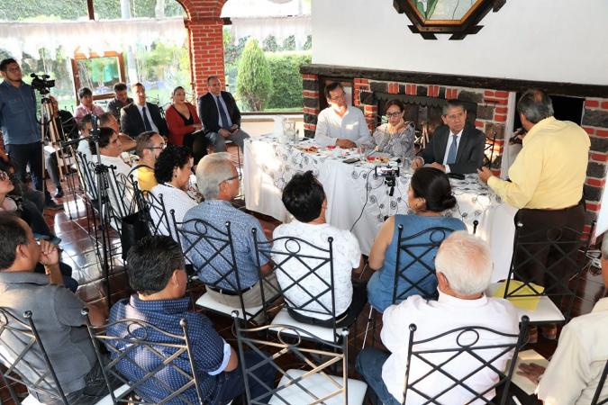 Dialoga titular de la Fiscalía con diputados y asociaciones de Atlixco