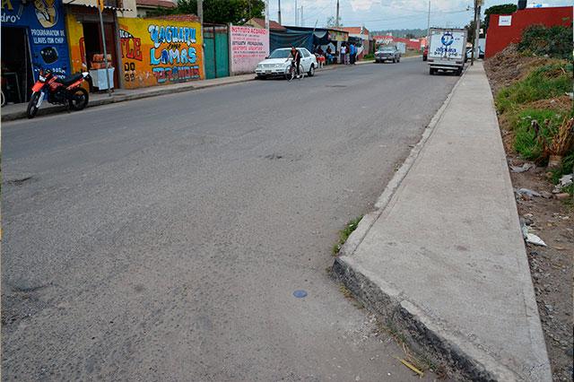 San Pedro inicia programa para construir banquetas image 2