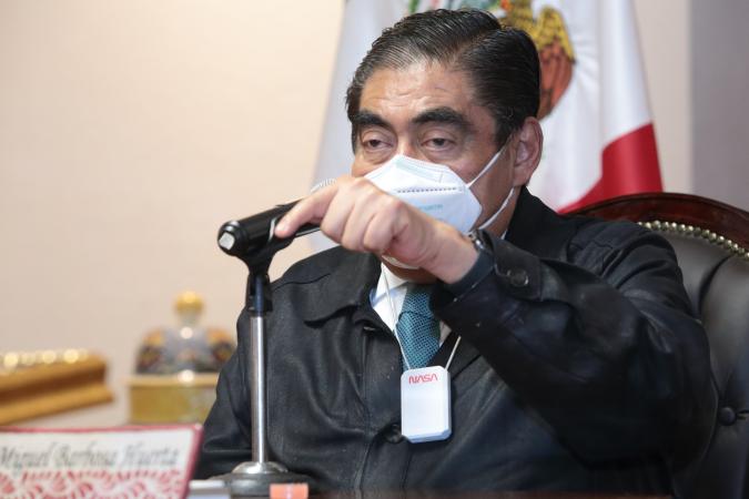 Barbosa alista reformas al Poder Judicial