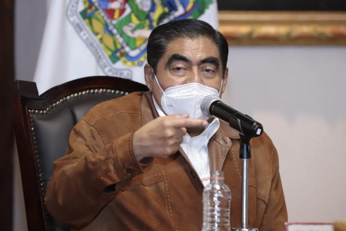 La orden es no entrar a fuego cruzado con El Toñín: Barbosa