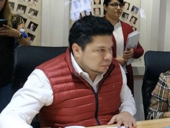 Congreso respalda a Higuera Bernal tras acusaciones de nexos con Genaro Luna