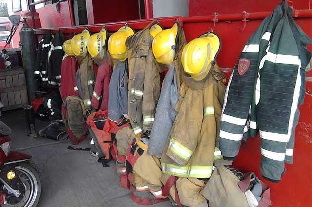 Recurren bomberos de Atlixco a empleos adicionales para poder mantener a sus familias