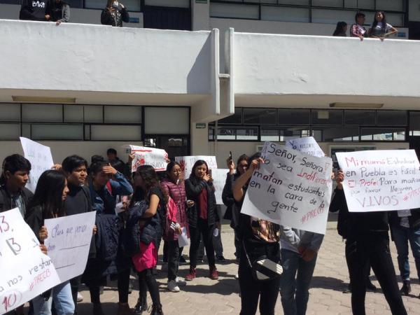 Alumnos Prepa BUAP se suman a exigencia de seguridad en Tecamachalco