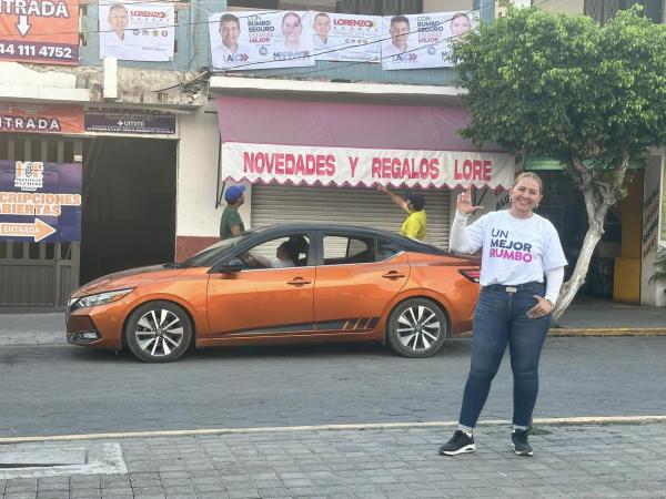 Miroslava Cárdenas sustituye a su esposo en candidatura de Izúcar