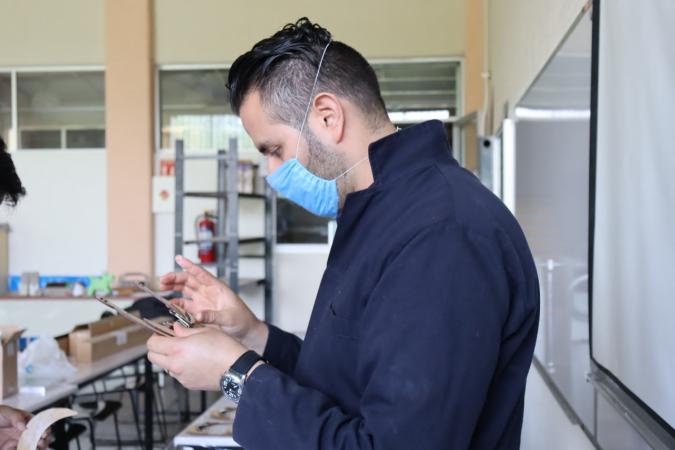 Tecnológico de Teziutlán dona mil caretas a clínitas del Sector Salud