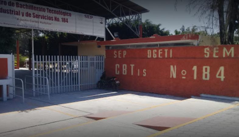 Exigen renuncia de la directora de CBTIS 184 en Izúcar