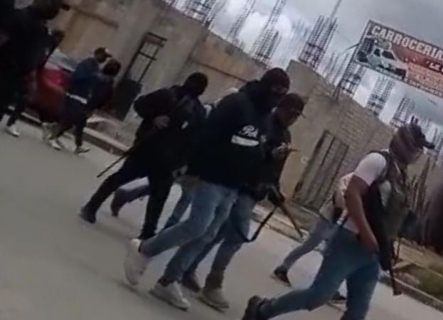 VIDEO Sujetos armados ponen en jaque a San Cristóbal de las Casas