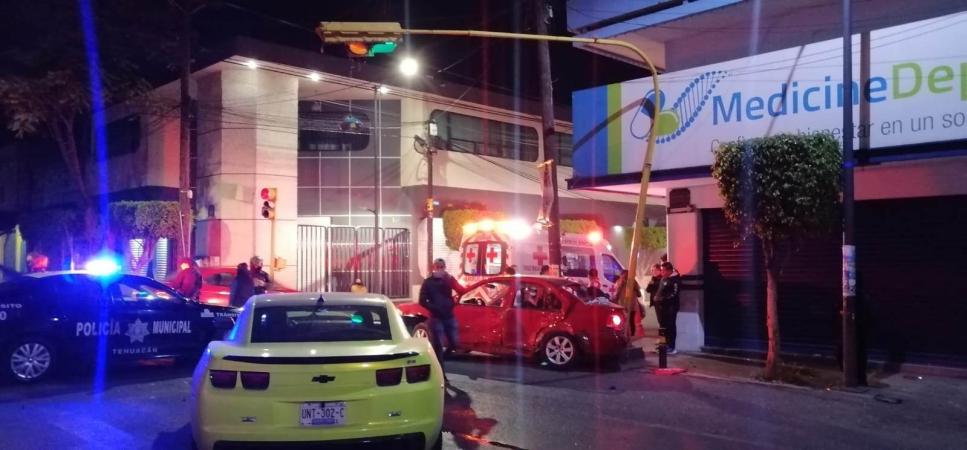 Choque deja tres personas lesionadas en Tehuacán