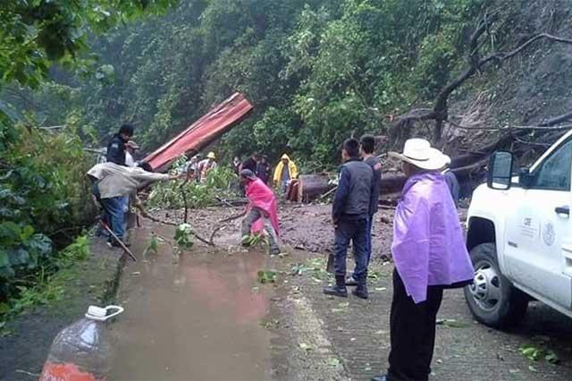 Reabren circulación en carreteras afectadas en la Sierra Norte image 1