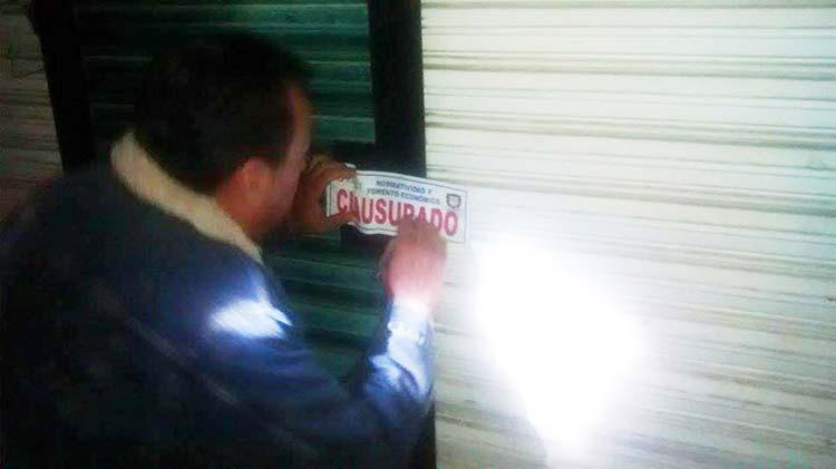 Clausuran negocio irregular en Santa María Moyotzingo