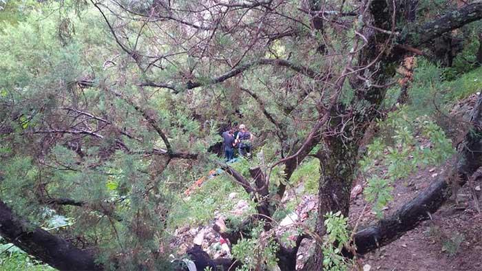 Salvador degolló a Reina frente a su hija y se colgó