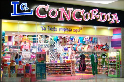 Clausuran negocios en Plaza Arcángeles en San Andrés Cholula