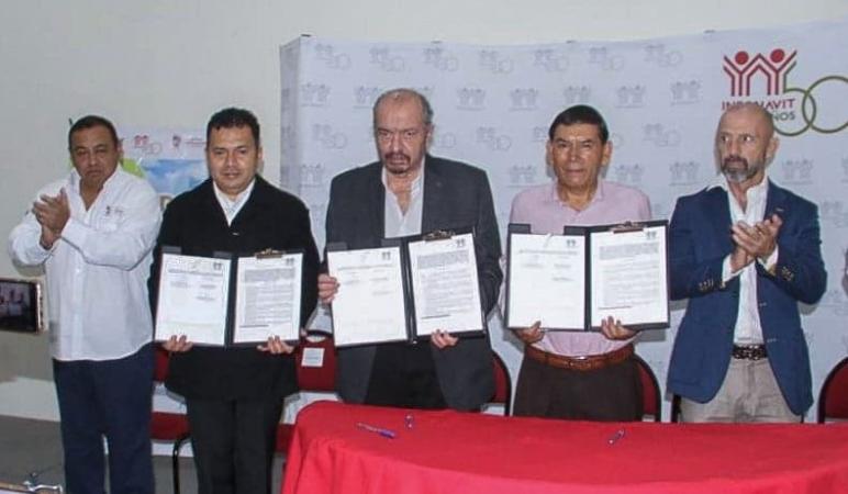 Infonavit y Ayuntamiento de Tehuacán firman convenio de colaboración