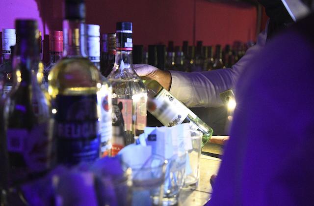 Llega al Congreso de Puebla iniciativa de Sergio Céspedes para regular venta de alcohol
