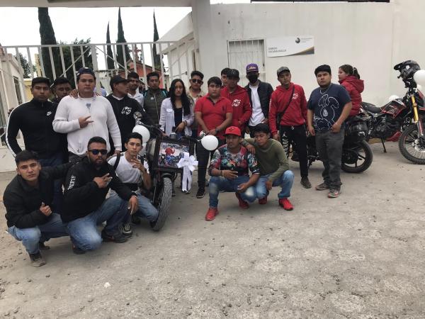 Amigos despiden a Daniel, taquero asesinado en Tecamachalco