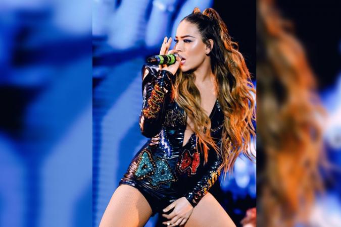 Se quita Danna Paola la ropa para presumir sexy tatuaje