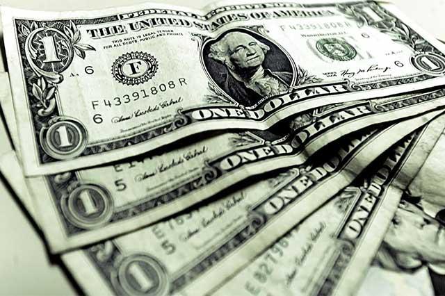 Así amanecen el dólar y el euro este 23 de mayo de 2023