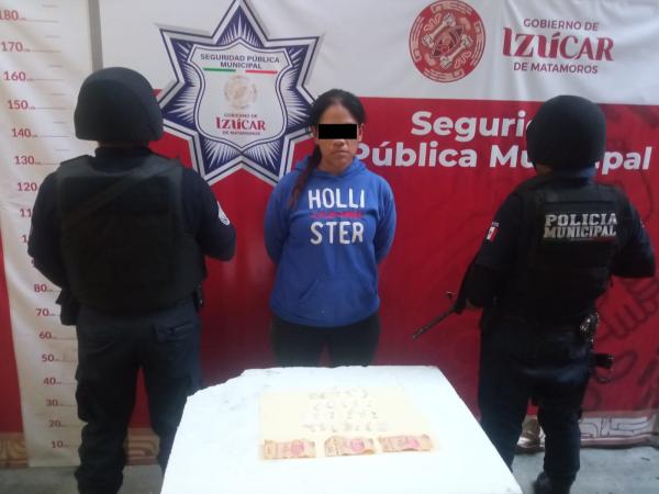 Detienen a pareja con cocaína en calles de Izúcar
