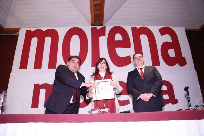 Barbosa deja senado y registra precandidatura a gobernador