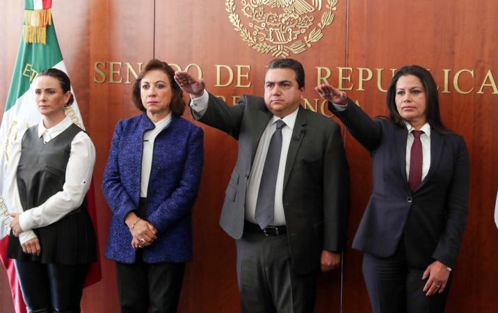 Video: Ex secretario de Finanzas de RMV ocupa su curul en Senado image 1