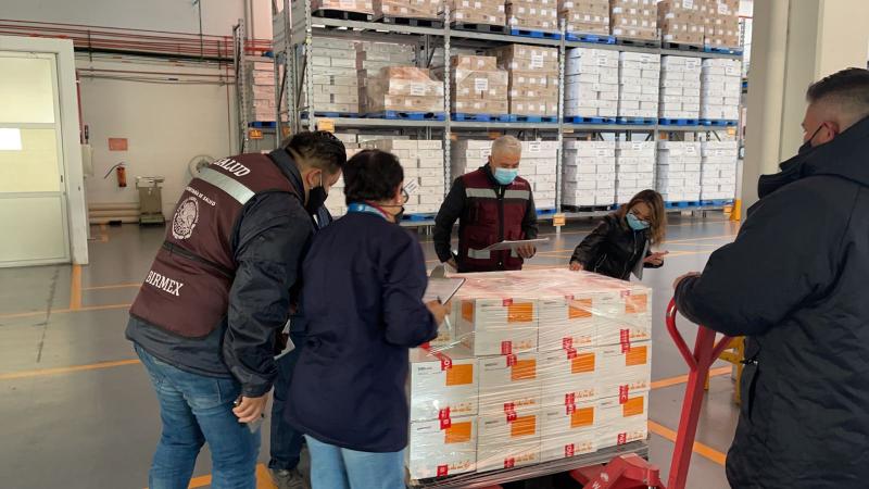Autoridades federales de salud reciben 585 mil dosis de Pfizer-BioNTech