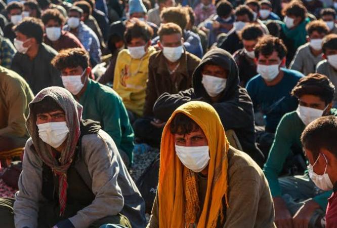 Airbnb da alojamiento gratuito a afganos refugiados