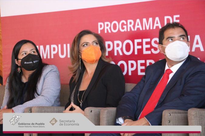 Puebla suma más de 20 mil empresarias y 457 investigadoras del SNI