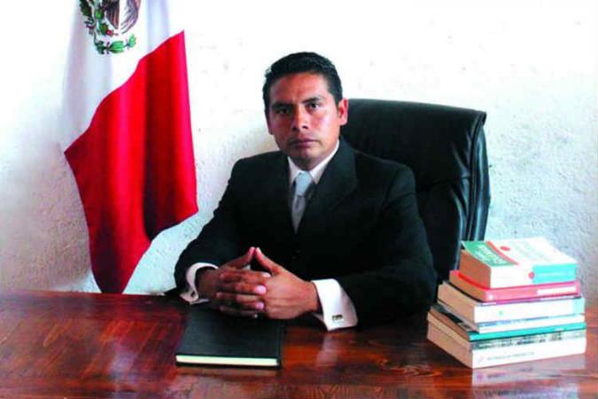 Truenan pobladores contra edil de Huaquechula por obra de salud