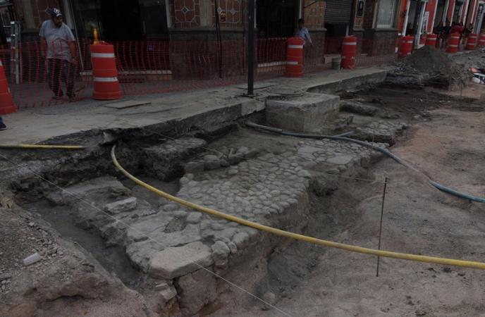FOTOS Obras del Centro develan empedrado histórico de Puebla