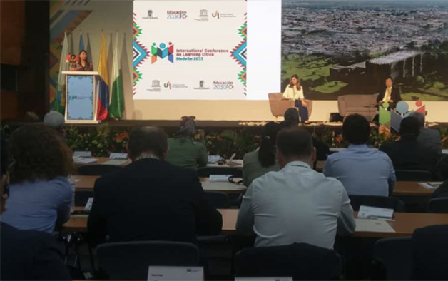 Critican a edil de Atlixco por viaje a Colombia