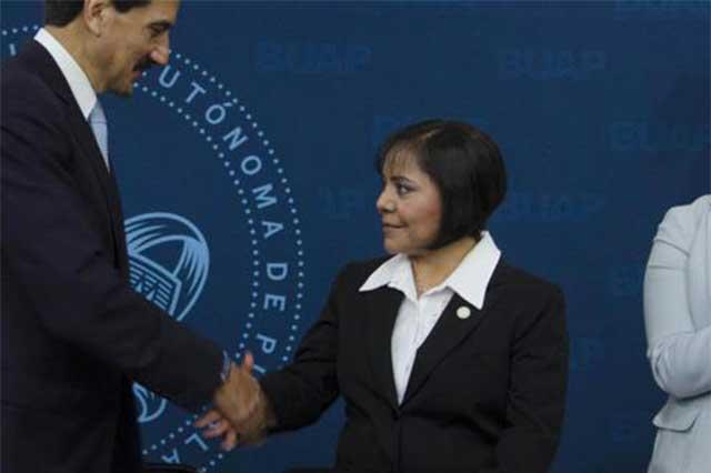 Enfermería BUAP es ejemplo de vinculación social: Esparza image 2