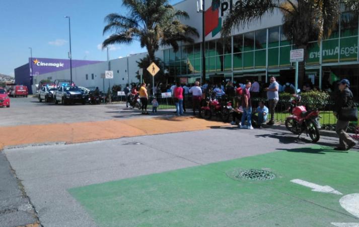 Explota negocio de comida en Plaza Atlixco