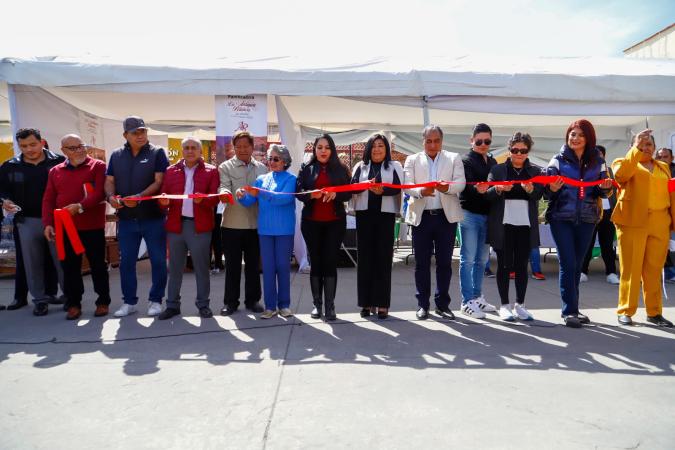 Inaugura Tonantzin Fernández Feria de la Rosca de Reyes