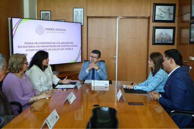 Firman convenio para mantener en operación el Juzgado Municipal de Zacatlán