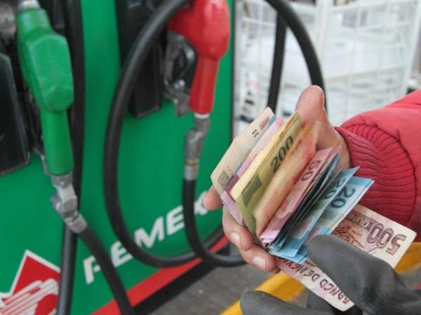 Precio de la gasolina subirá para la siguiente semana